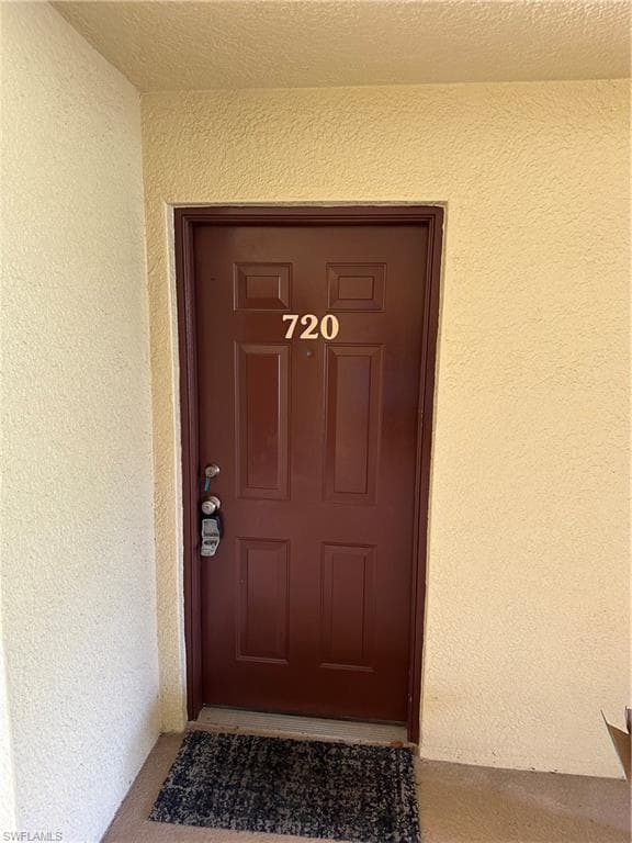 4105 Residence DR 720-27