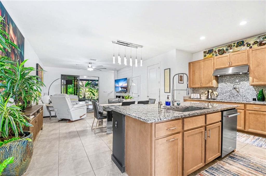 13045 Pembroke DR-2