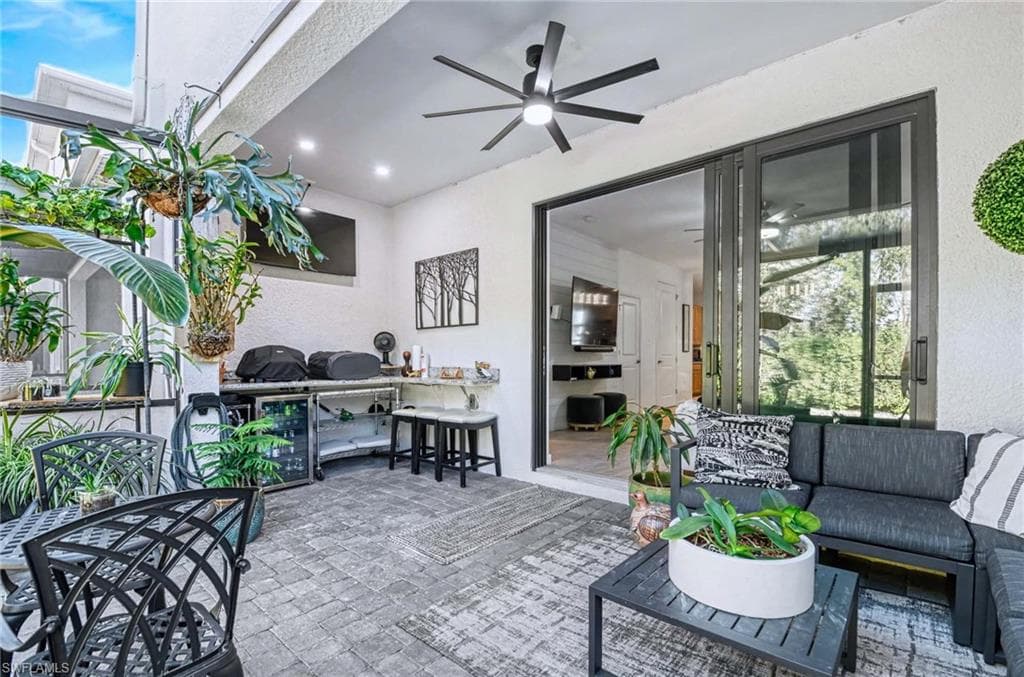 13045 Pembroke DR-22