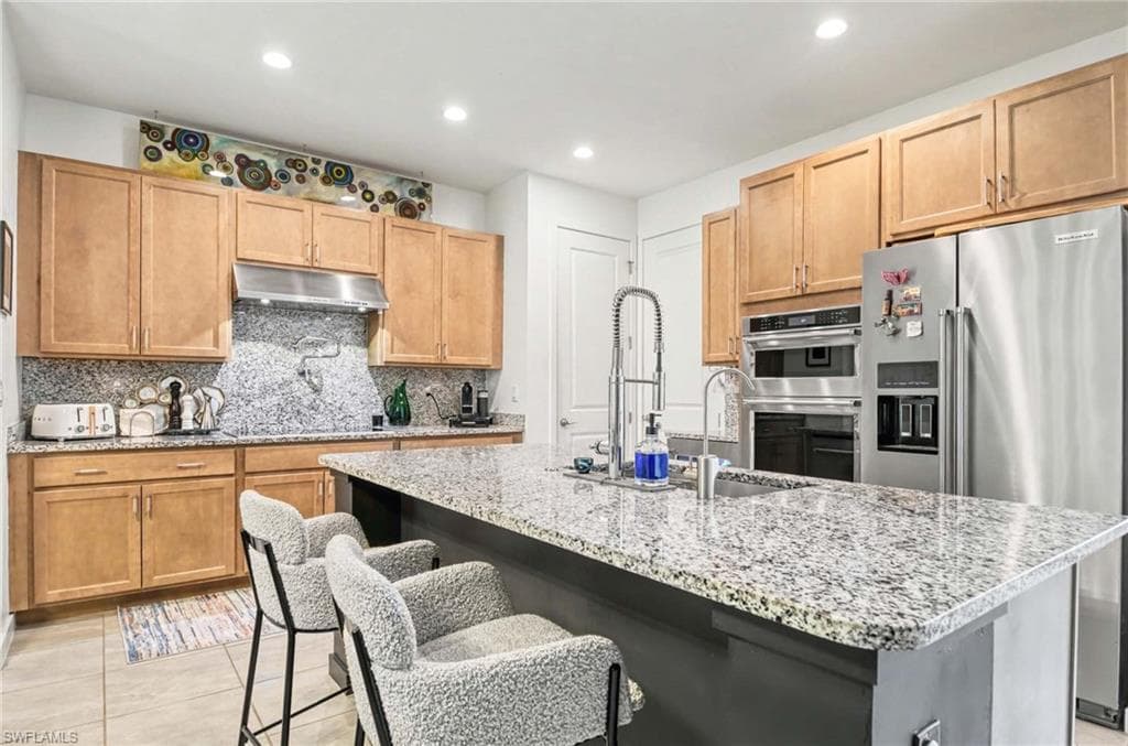 13045 Pembroke DR-6