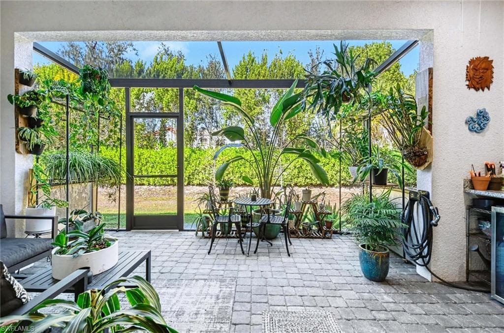 13045 Pembroke DR-20