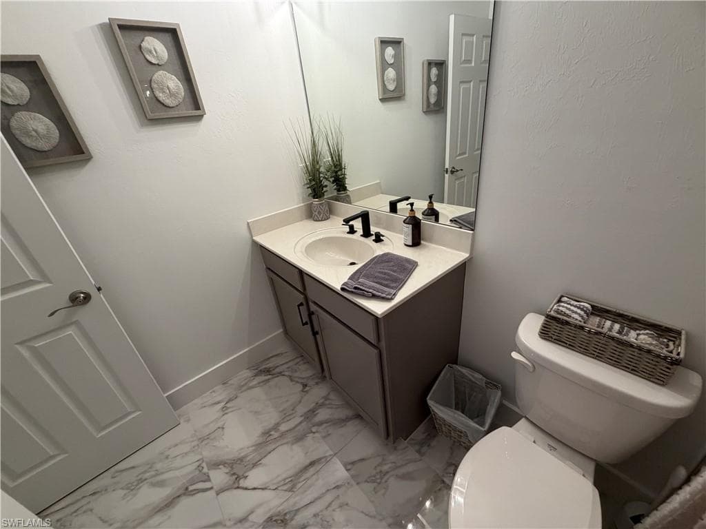 10842 Alvara WAY-35