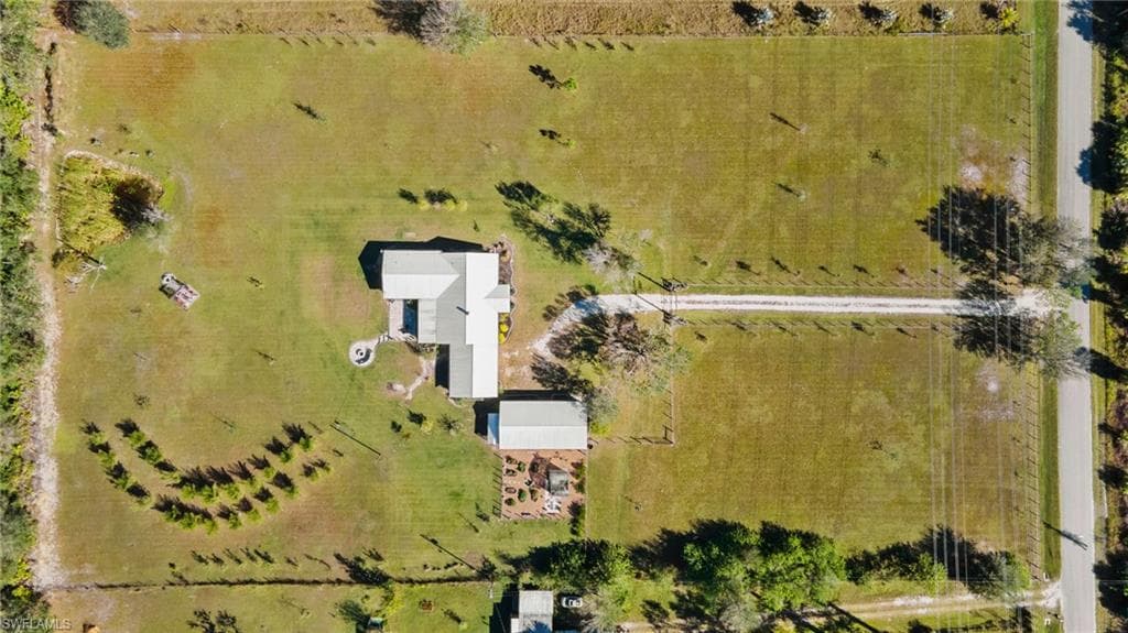 2222 SE McClelland DR-41