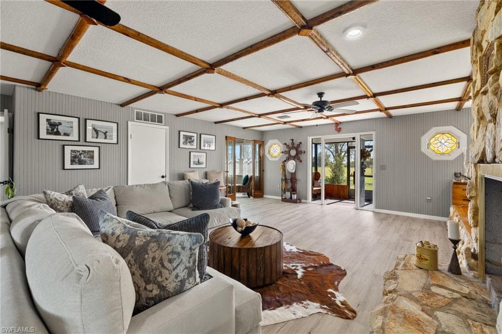 2222 SE McClelland DR-7