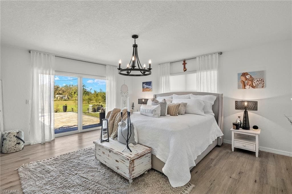 2222 SE McClelland DR-24