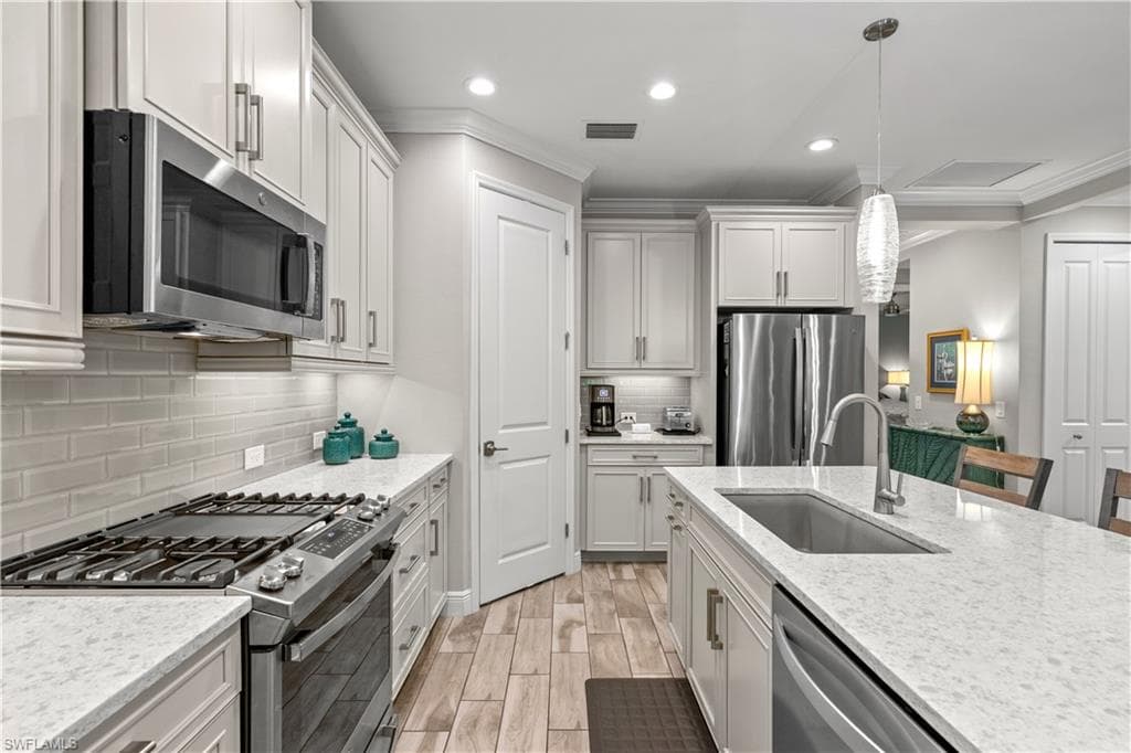 11636 Solano DR-17