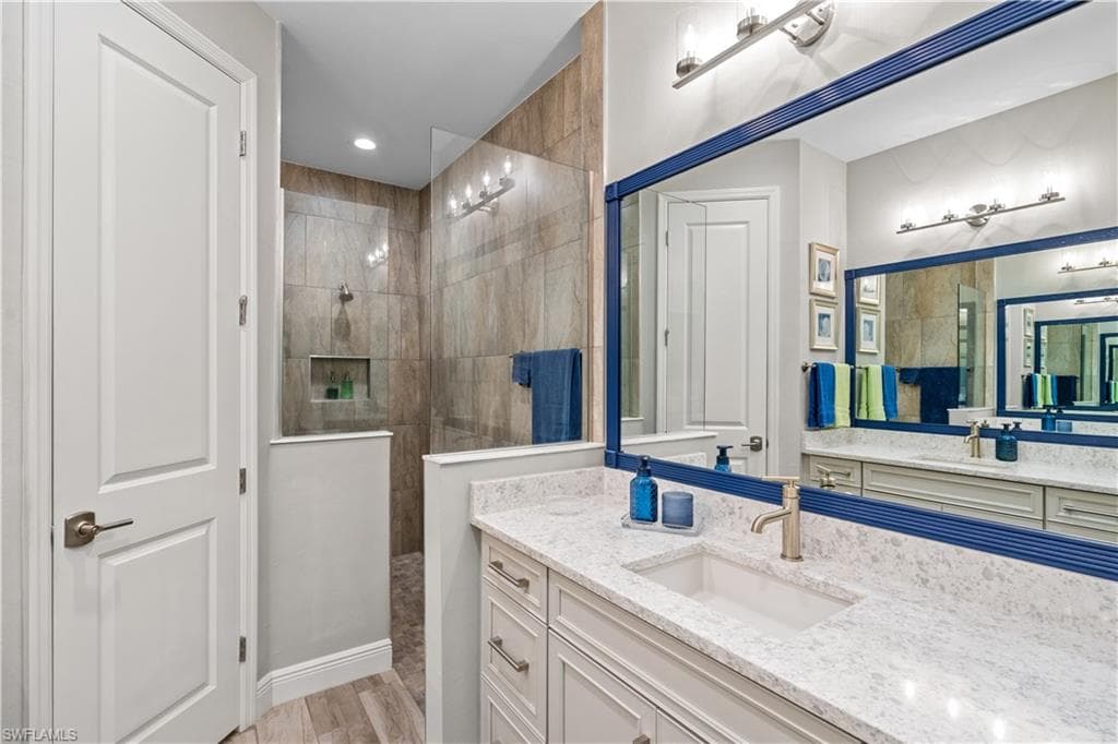 11636 Solano DR-29