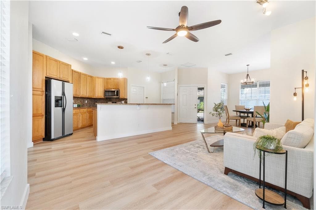 2662 Aft AVE-14