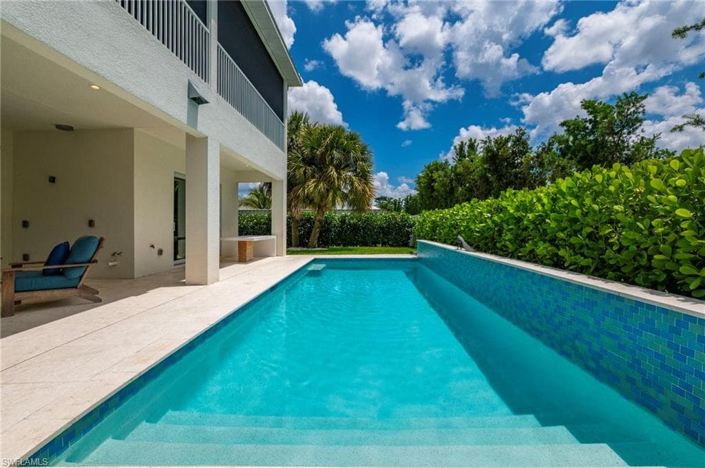 158 Cambria LN-33