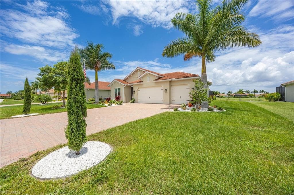 18699 Ensenada DR-25