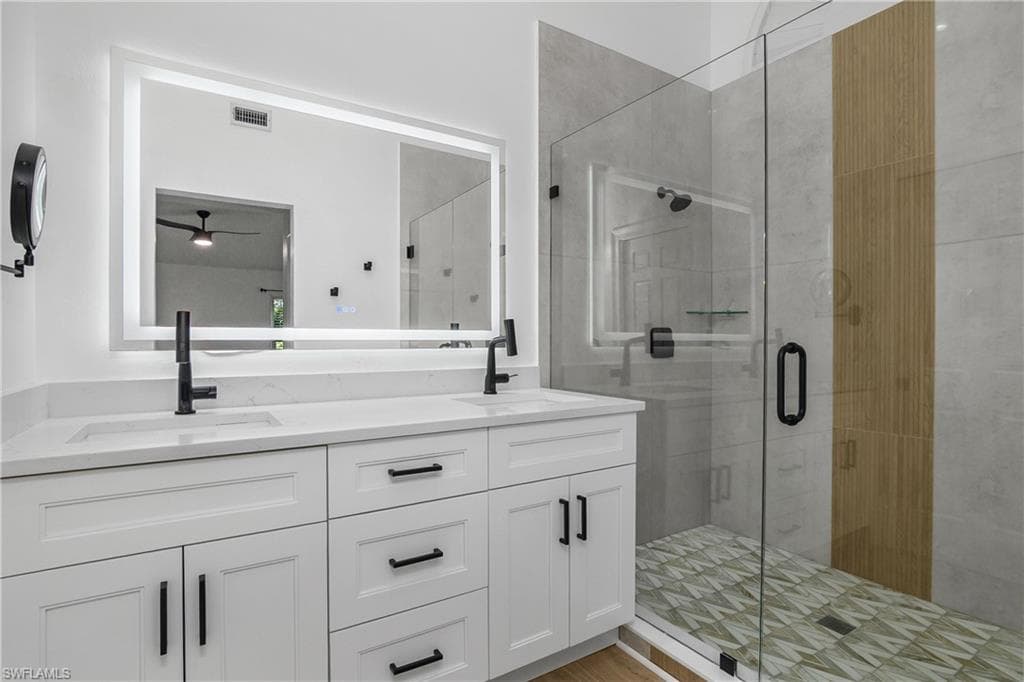 401 Countryside DR-24
