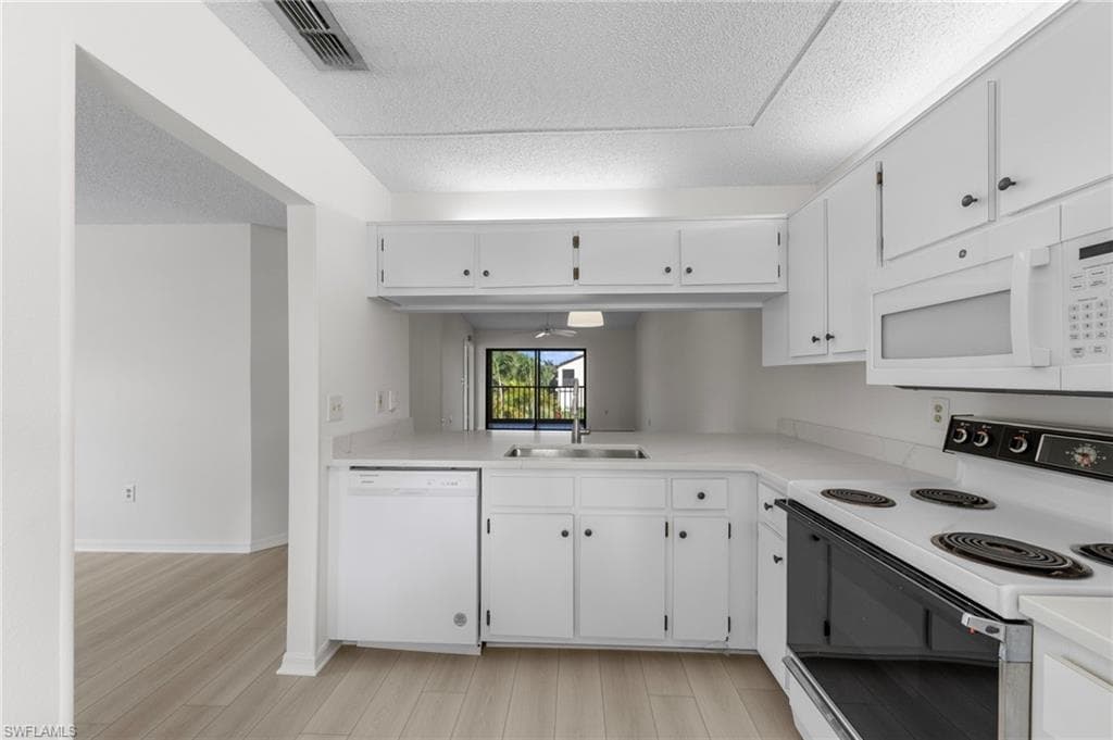 9265 Lake Park DR 201-23