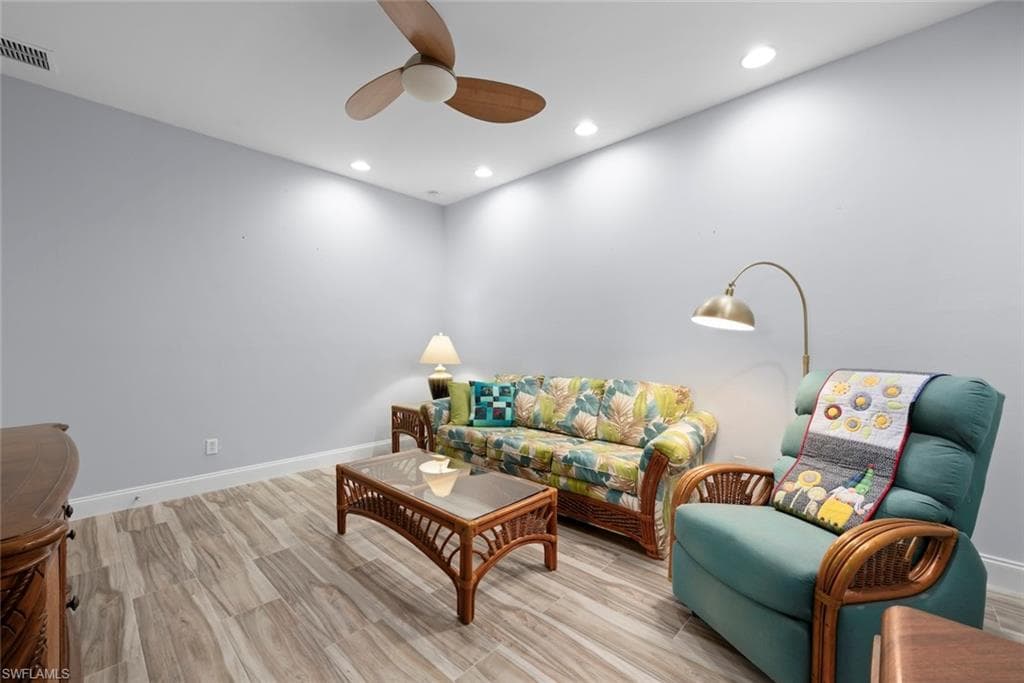 20024 Lake Vista CIR-20
