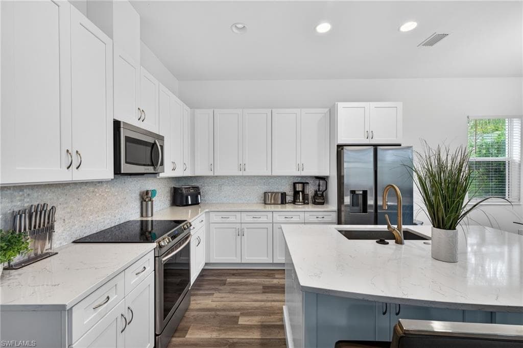 7753 Victoria Cove CT-9