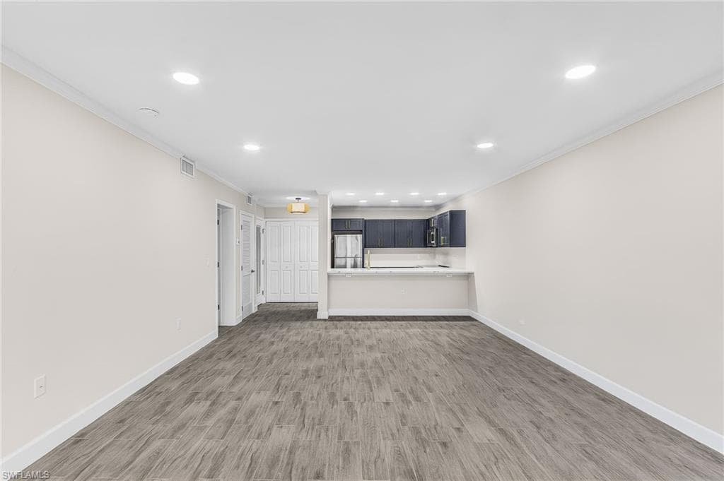 629 Nerita ST A-16