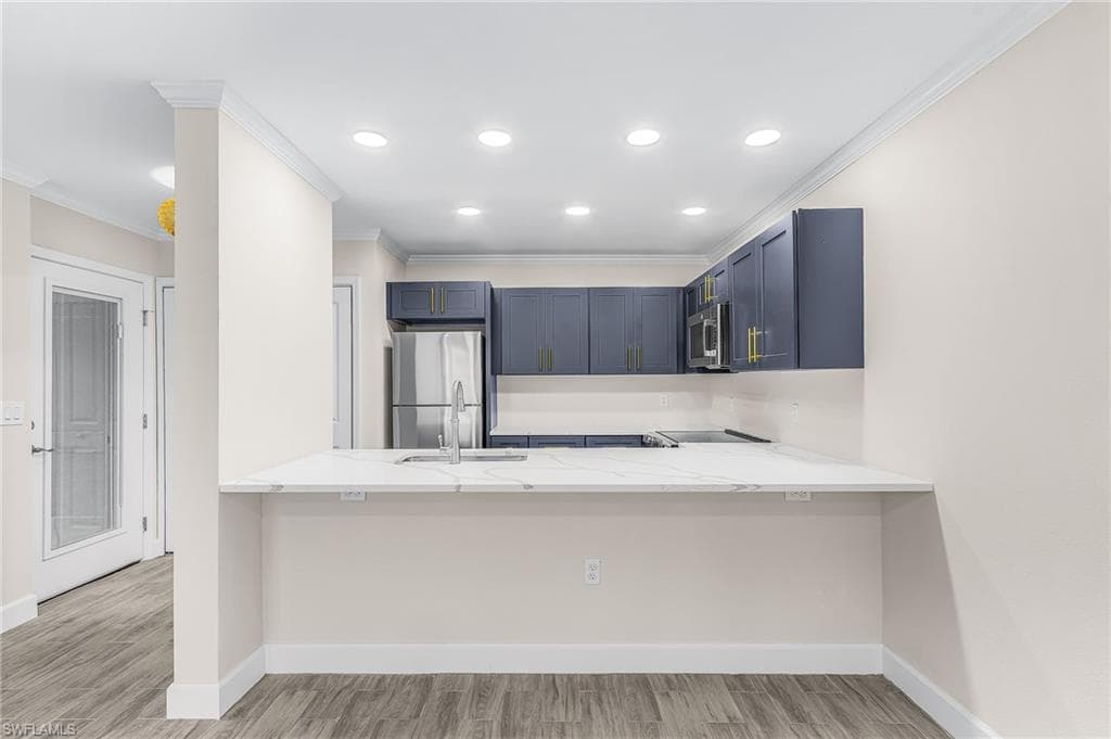629 Nerita ST A-8