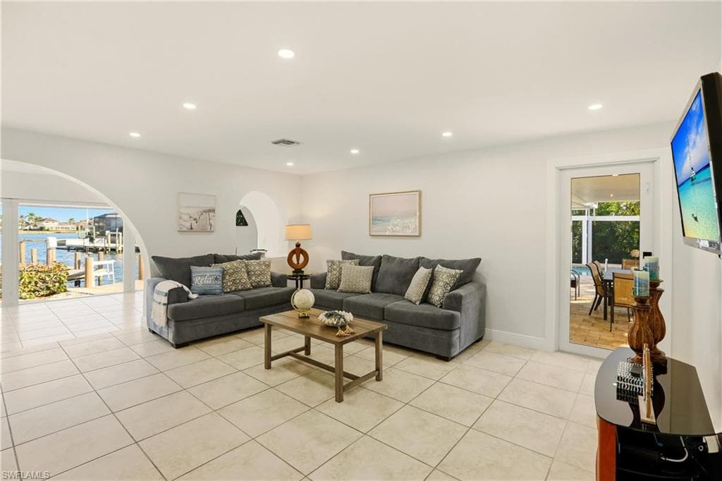 339 Landmark ST-5