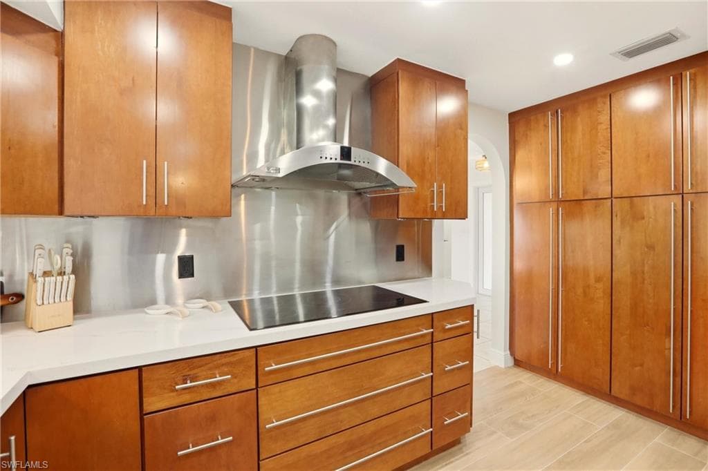 339 Landmark ST-11
