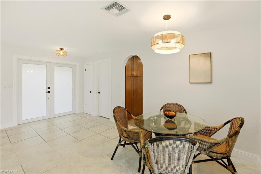 339 Landmark ST-9