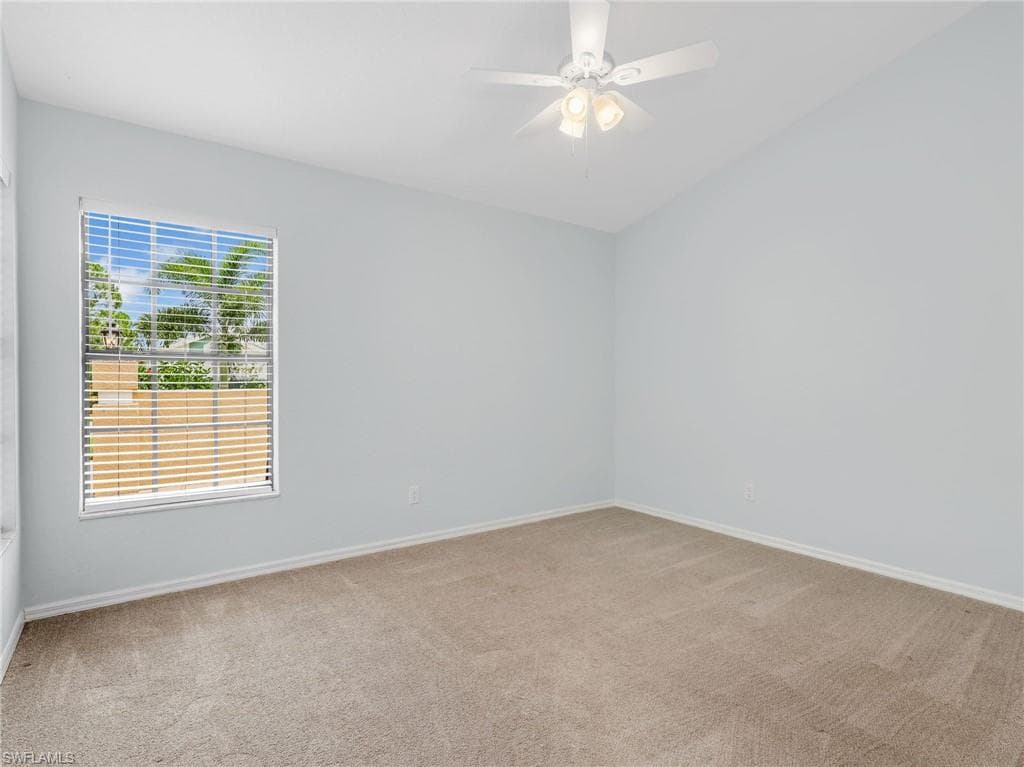 12673 Glen Hollow DR-23