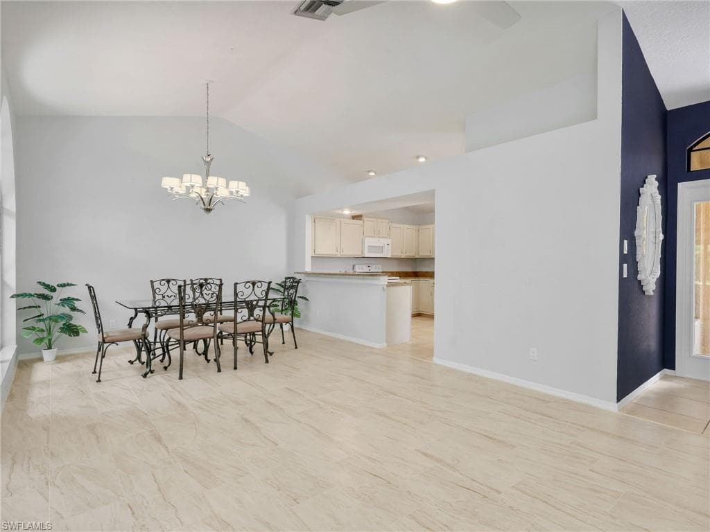 12673 Glen Hollow DR-10