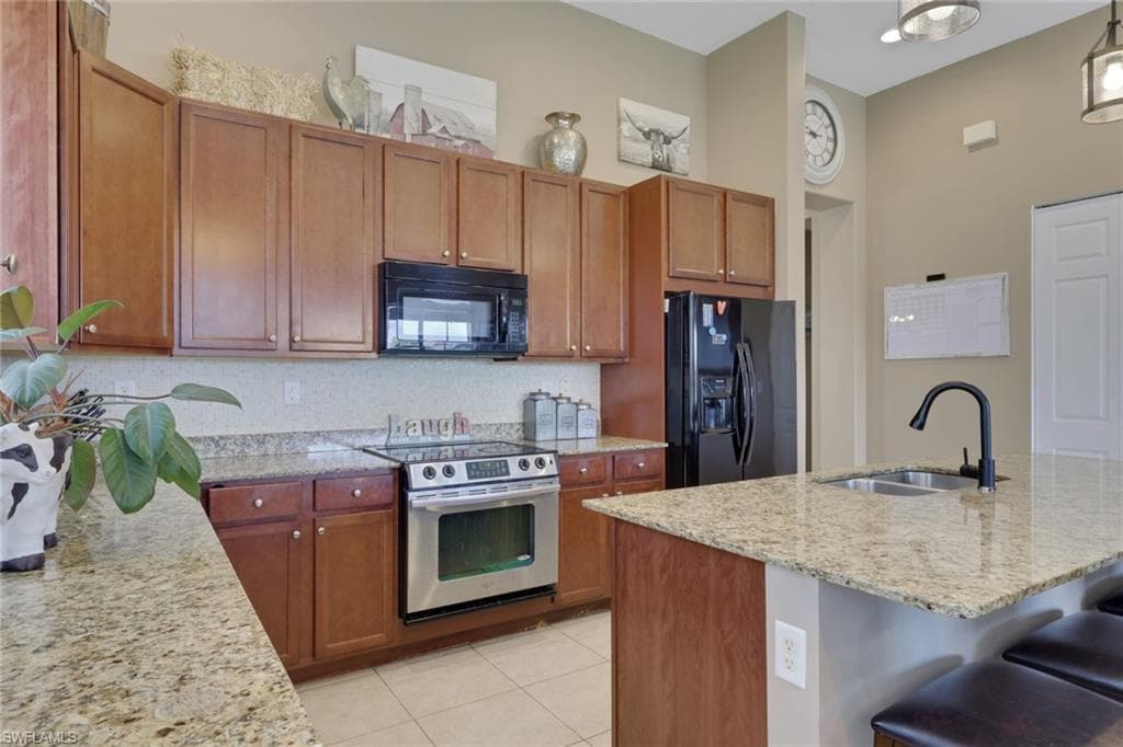 5386 Ferrari AVE-5
