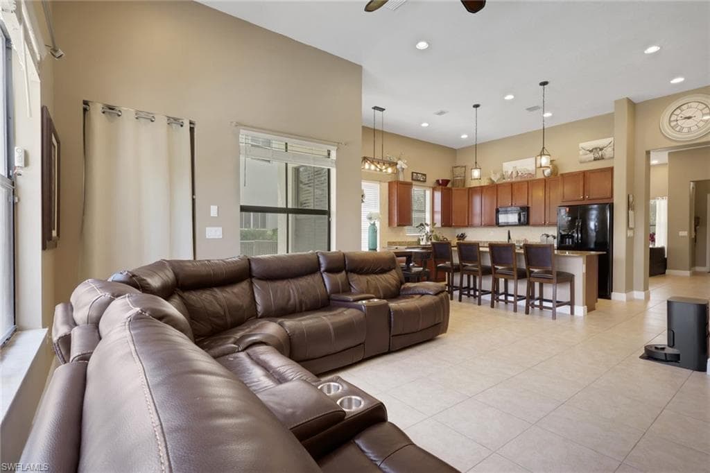 5386 Ferrari AVE-11