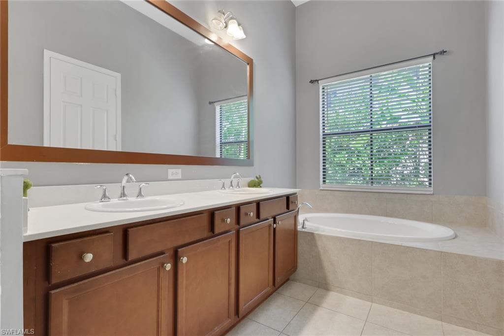 5386 Ferrari AVE-20