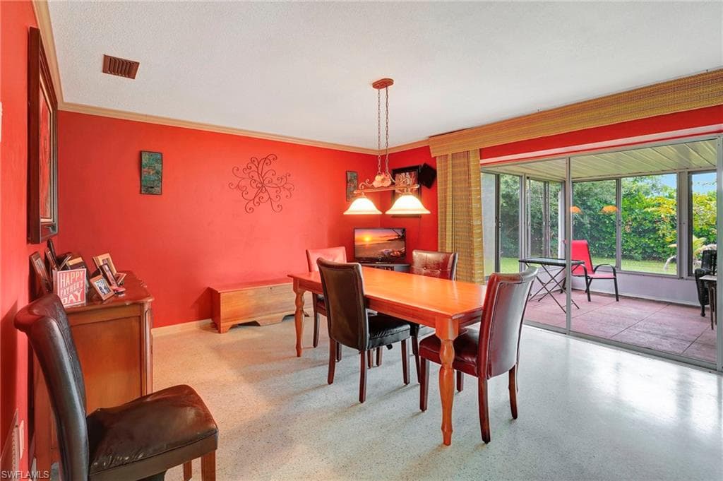 5541 Winkler Rd, Fort Myers, FL 33919-11
