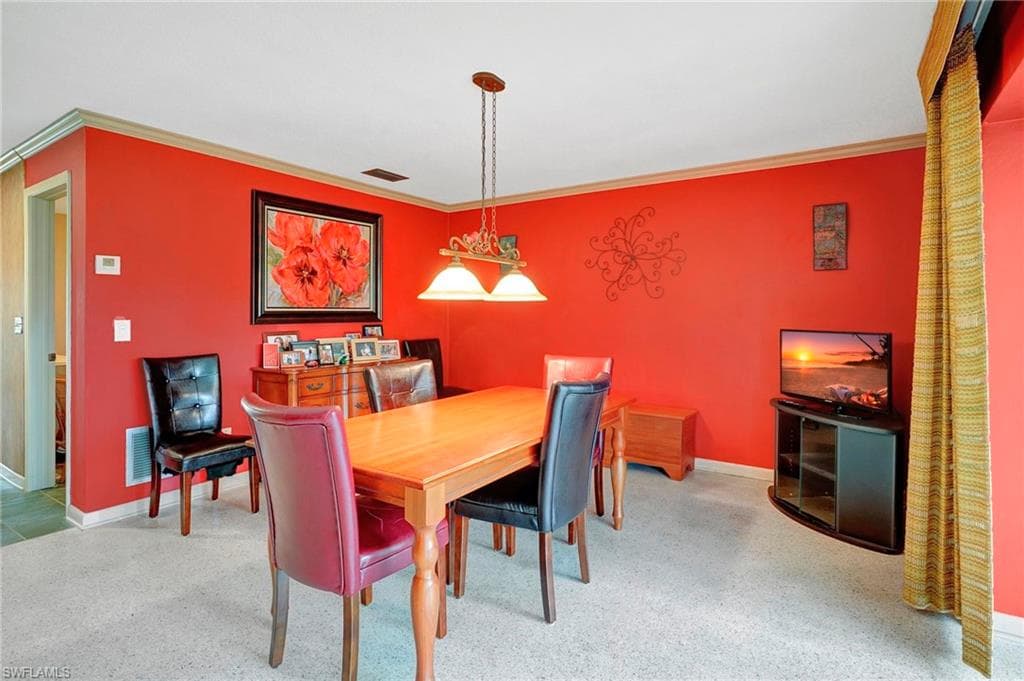 5541 Winkler Rd, Fort Myers, FL 33919-12