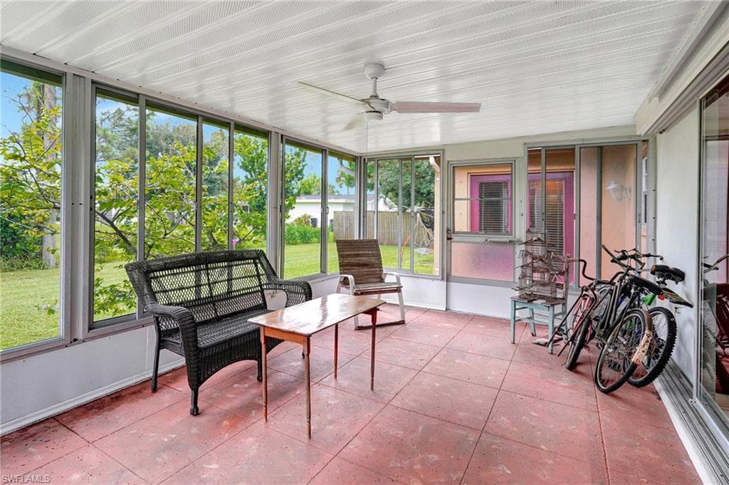5541 Winkler Rd, Fort Myers, FL 33919-32