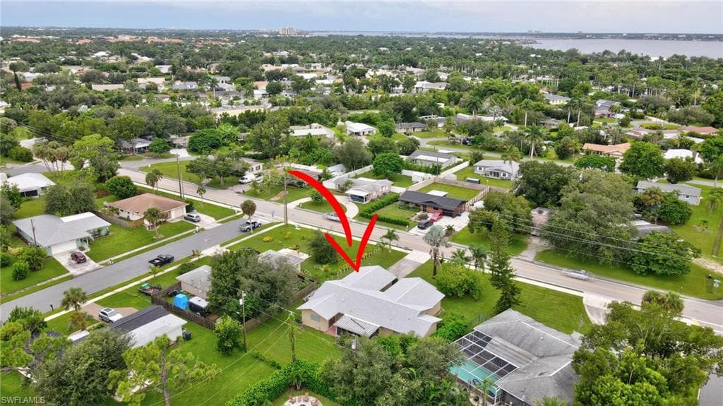 5541 Winkler Rd, Fort Myers, FL 33919-45