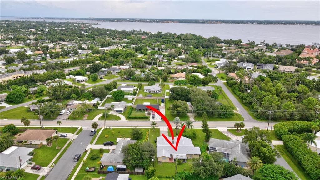 5541 Winkler Rd, Fort Myers, FL 33919-47