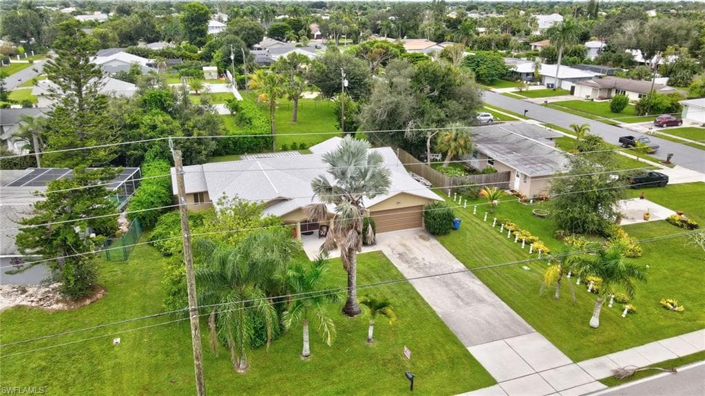 5541 Winkler Rd, Fort Myers, FL 33919-50