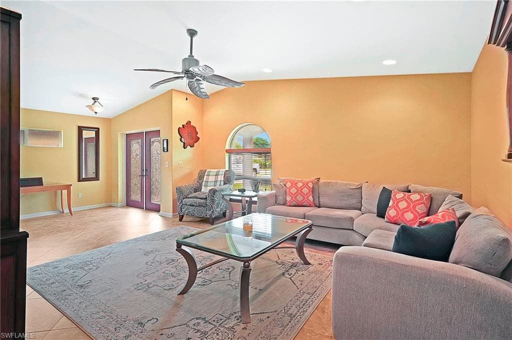 5541 Winkler Rd, Fort Myers, FL 33919-6
