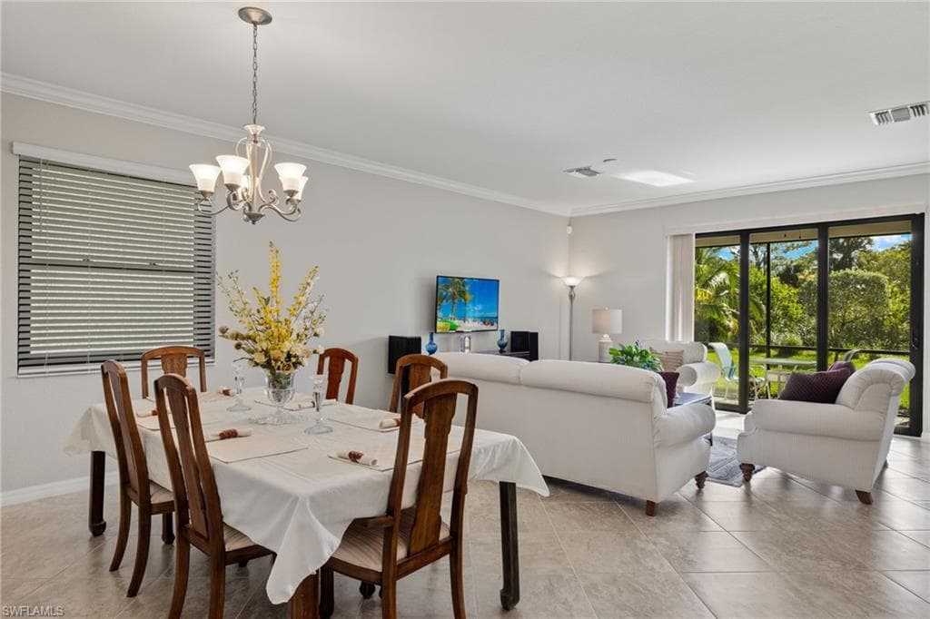 1600 Vizcaya Ln, Naples, FL 34113-9