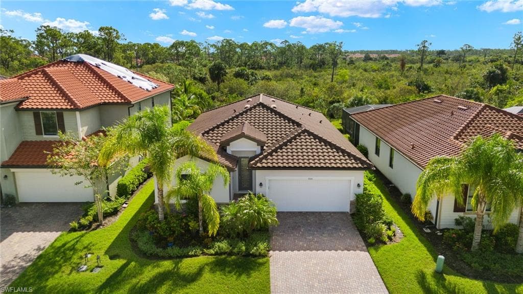 1600 Vizcaya Ln, Naples, FL 34113-29