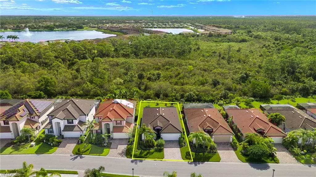 1600 Vizcaya Ln, Naples, FL 34113-30