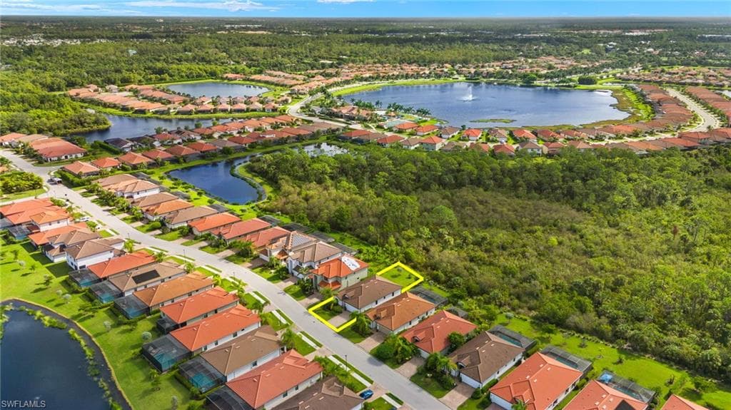 1600 Vizcaya Ln, Naples, FL 34113-34