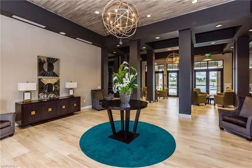 1600 Vizcaya Ln, Naples, FL 34113-38
