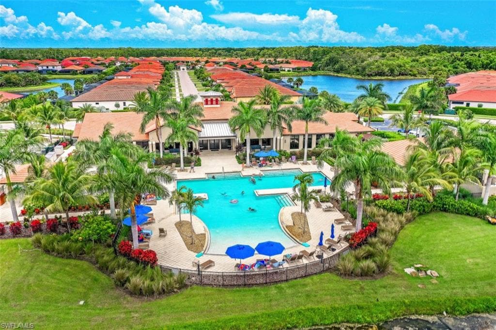 1600 Vizcaya Ln, Naples, FL 34113-46