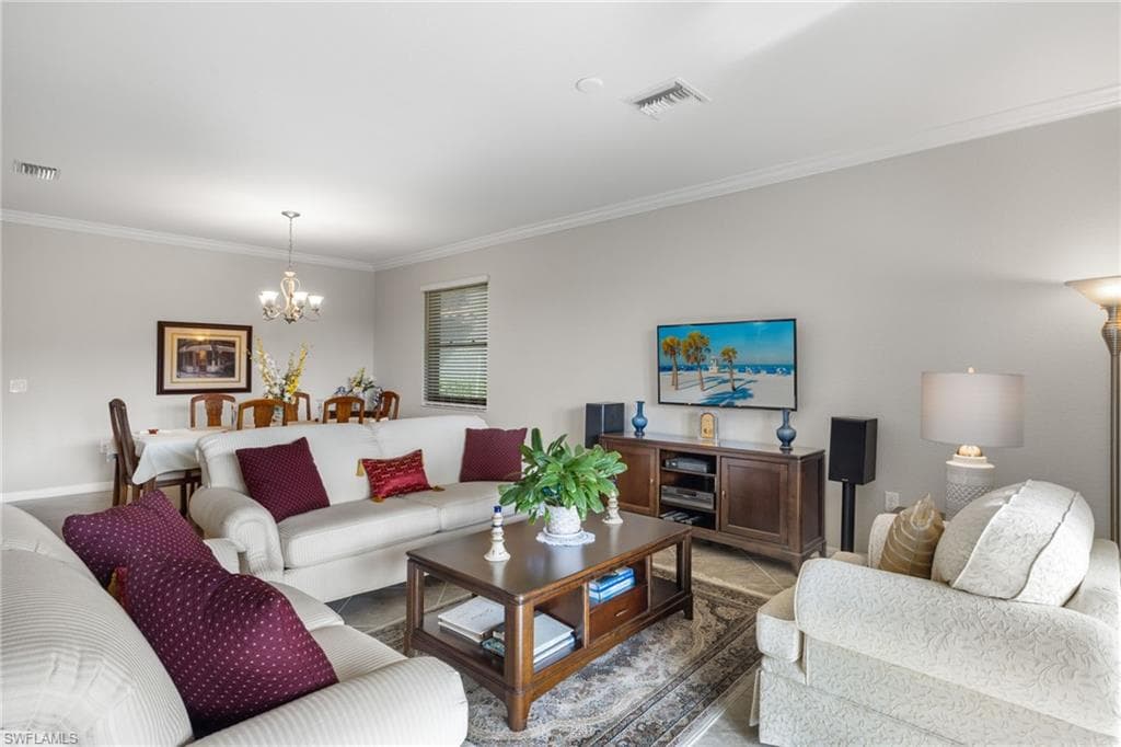 1600 Vizcaya Ln, Naples, FL 34113-6