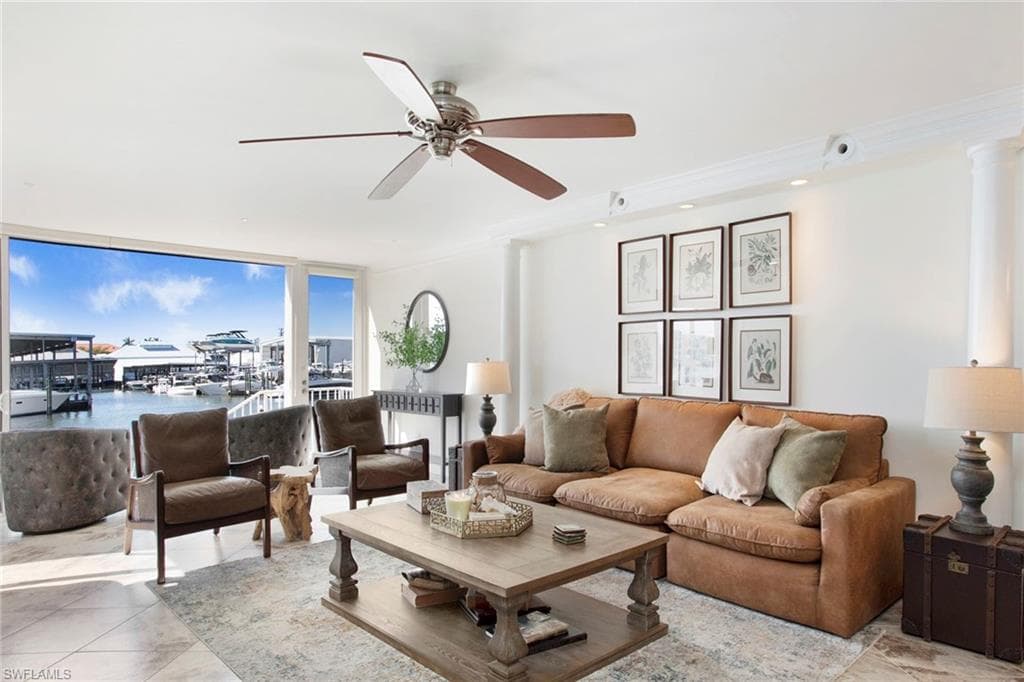 800 River Point Dr 319, Naples, FL 34102-18