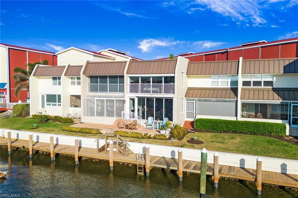 800 River Point Dr 319, Naples, FL 34102-50
