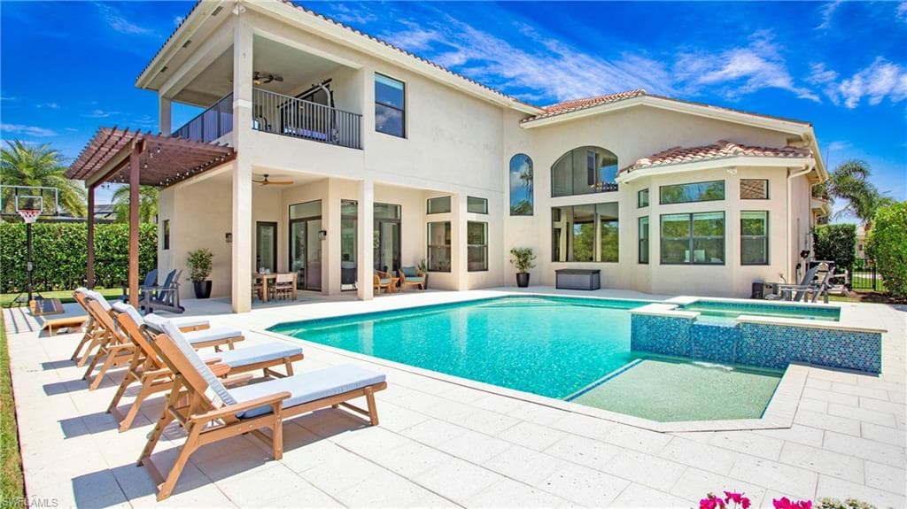 /property-images/225044790-2.jpg