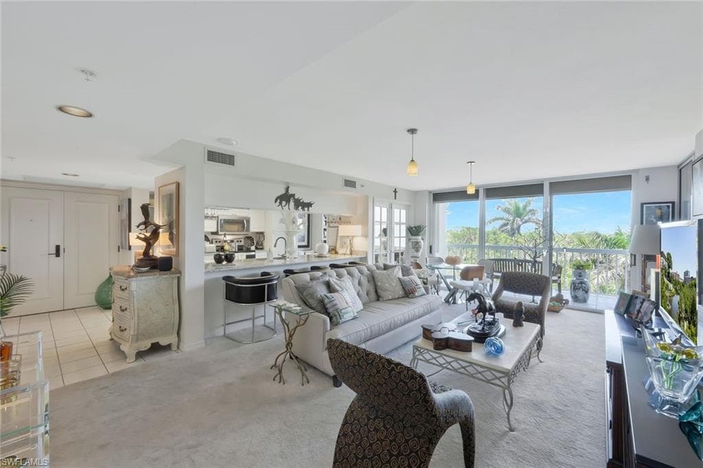 /property-images/225045686-2.jpg