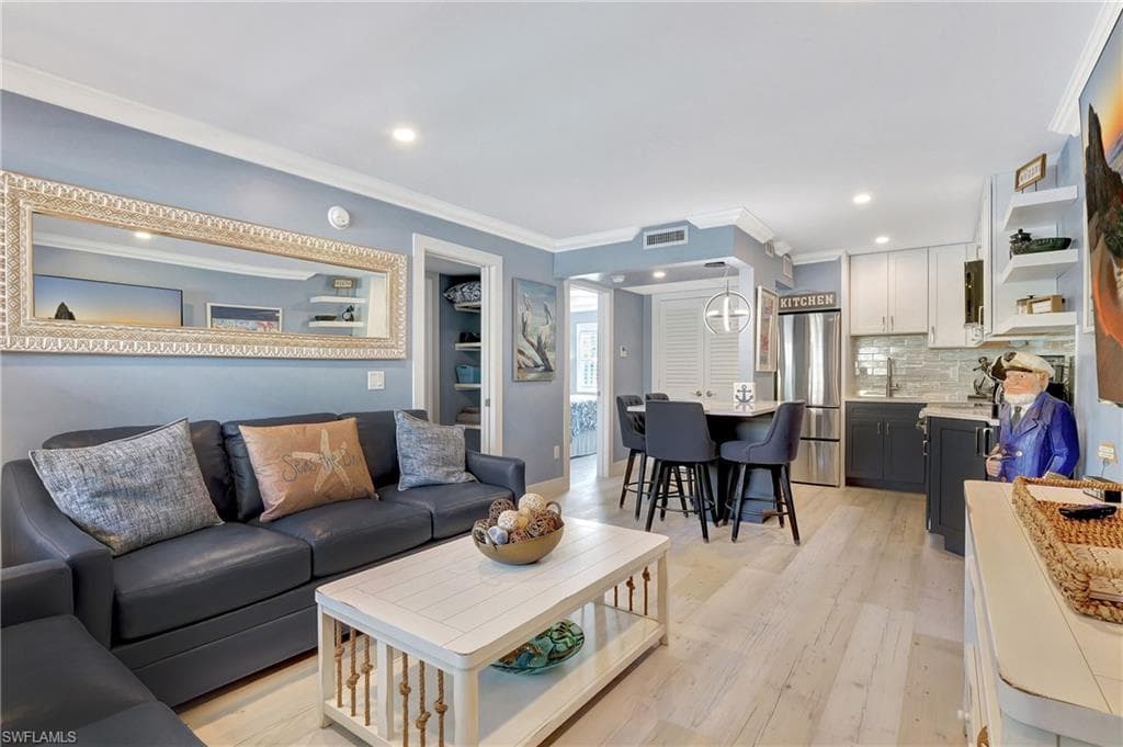/property-images/225051947-2.jpg