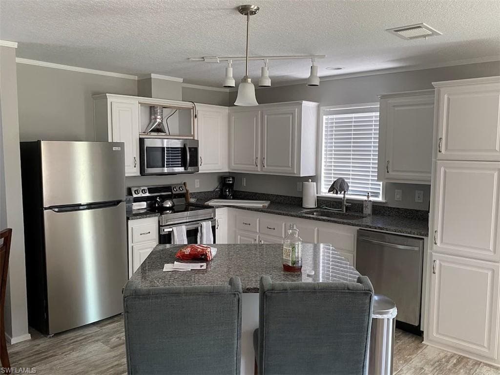 5520 RAINBOW DR, BOKEELIA FL 33922-20