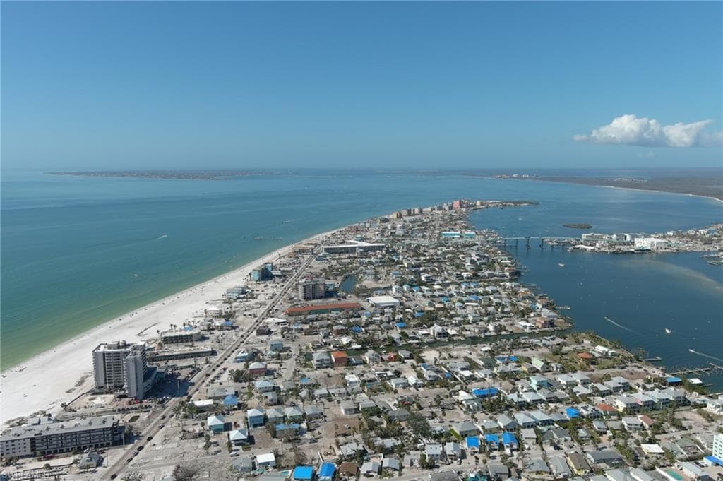 2370 Estero BLVD, FORT MYERS BEACH FL 33931-12