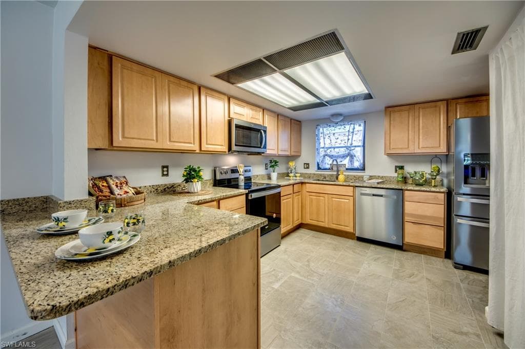 15350 Moonraker CT # 304, NORTH FORT MYERS FL 33917-3